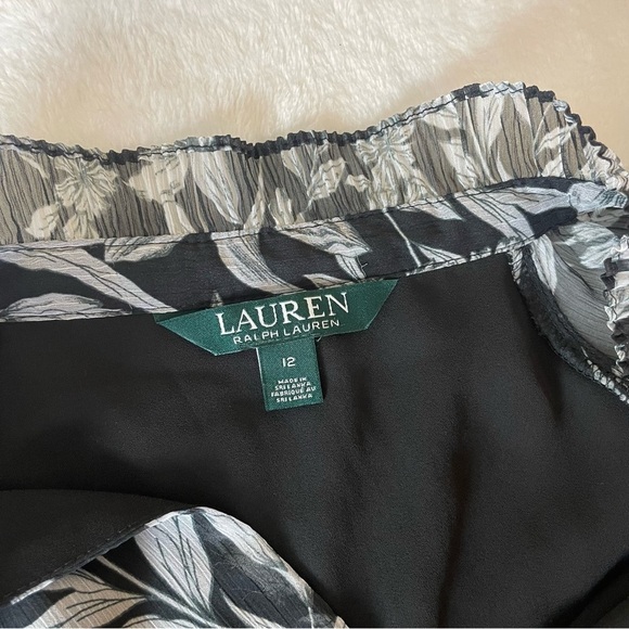 Lauren Ralph Lauren, floral peasant dress, elastic waist, sheer sleeve size 12 - Picture 7 of 14